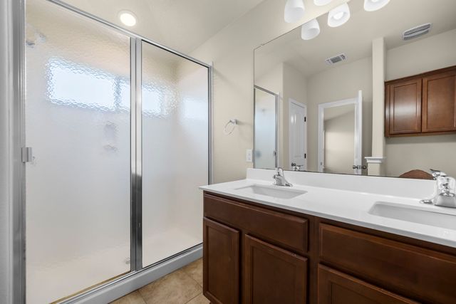 101 Plata Lane, Jarrell, TX 76537