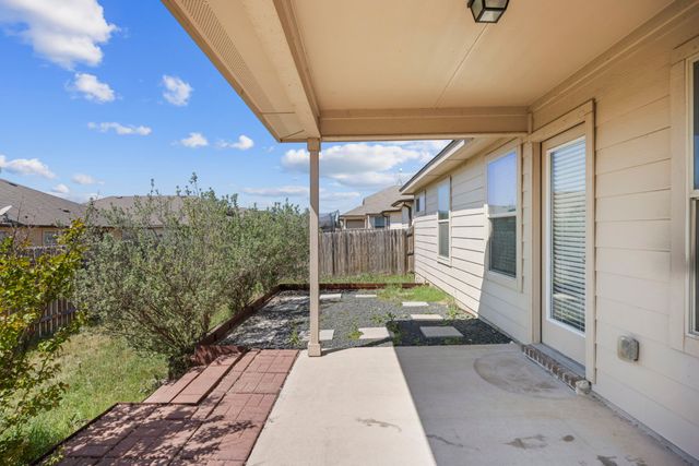 101 Plata Lane, Jarrell, TX 76537