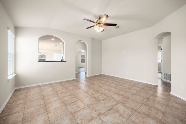 101 Plata Lane, Jarrell, TX 76537