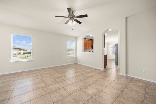 101 Plata Lane, Jarrell, TX 76537