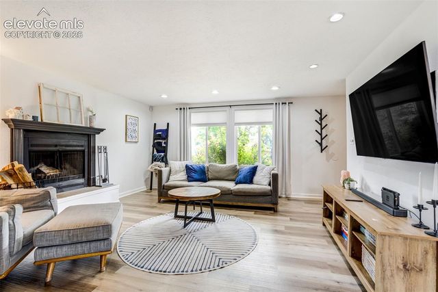 2255 Allyn Way, Colorado Springs, CO 80915