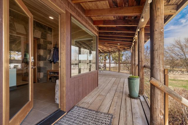 61900 Anker Lane, Bend, OR 97702