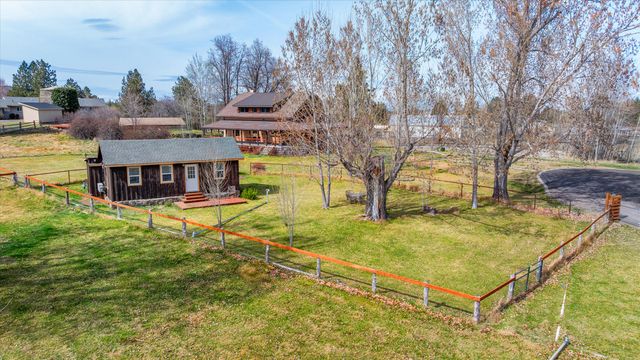 61900 Anker Lane, Bend, OR 97702