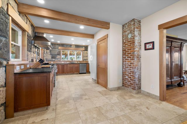 61900 Anker Lane, Bend, OR 97702