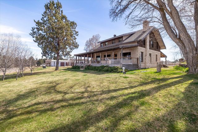 61900 Anker Lane, Bend, OR 97702