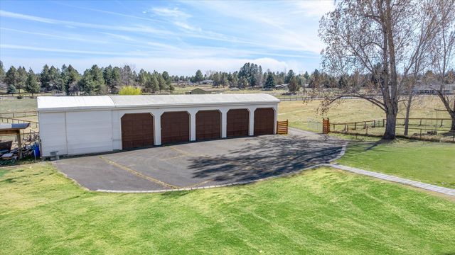 61900 Anker Lane, Bend, OR 97702