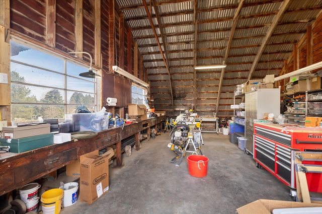 61900 Anker Lane, Bend, OR 97702