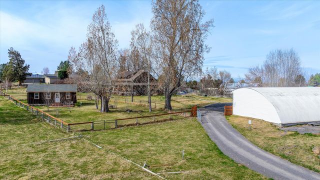 61900 Anker Lane, Bend, OR 97702