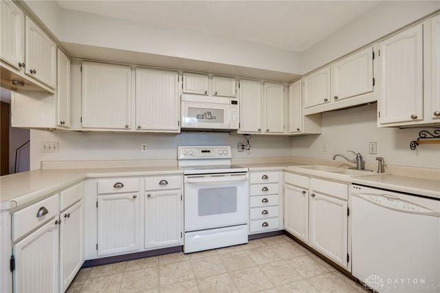 91 Cherry Hill Drive, Dayton, OH 45440