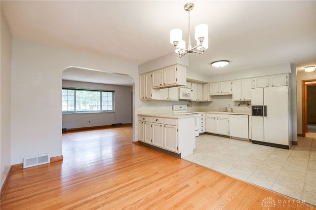 91 Cherry Hill Drive, Dayton, OH 45440