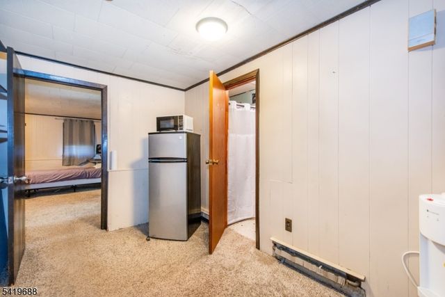 127 Horseneck Rd, Fairfield Twp., NJ 07004