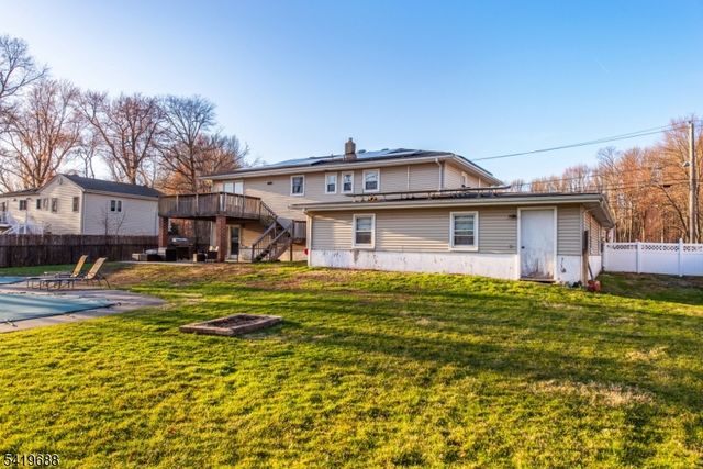 127 Horseneck Rd, Fairfield Twp., NJ 07004