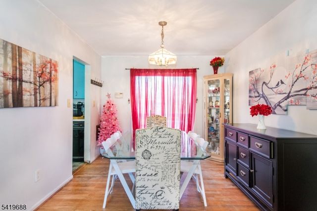 127 Horseneck Rd, Fairfield Twp., NJ 07004