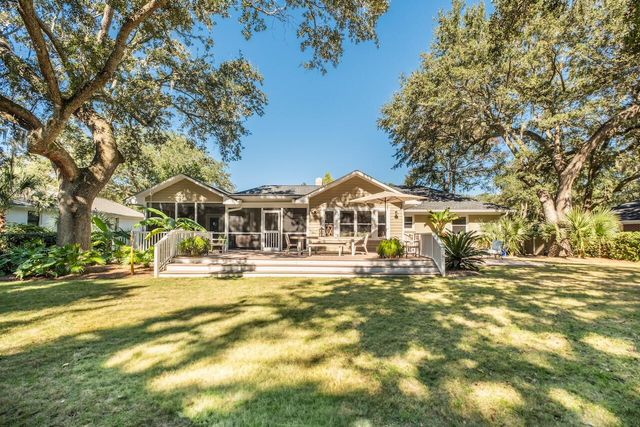 933 S Shem Drive, Mount Pleasant, SC 29464