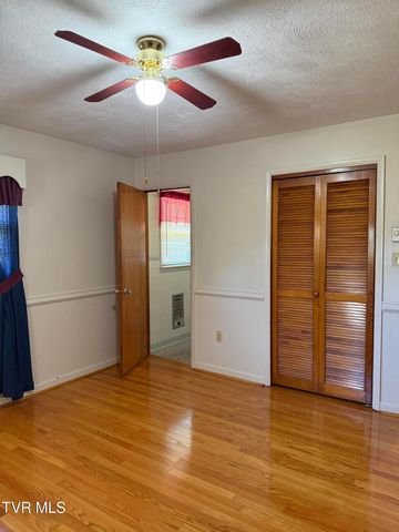 480 Ventura Circle, Bristol, VA 24201