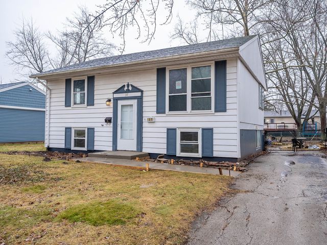 37 N Cedar Lane, Glenwood, IL 60425
