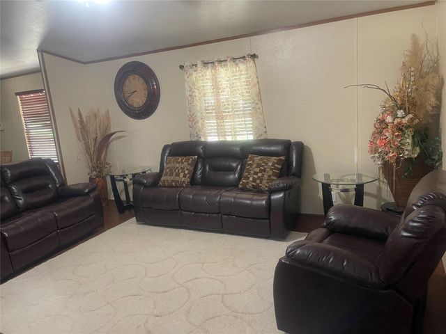 280 County Road 6478, Dayton, TX 77535