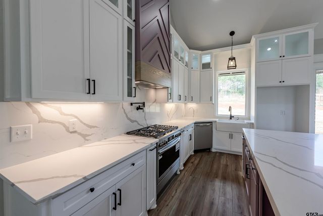 2067 County Road 2138, Troup, TX 75789