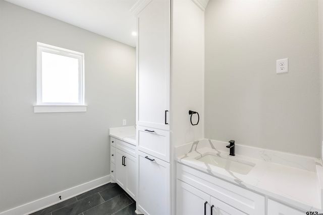 2067 County Road 2138, Troup, TX 75789