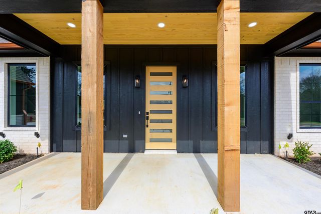 2067 County Road 2138, Troup, TX 75789