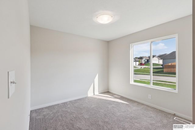 8954 S 21st Street, Bellevue, NE 68147