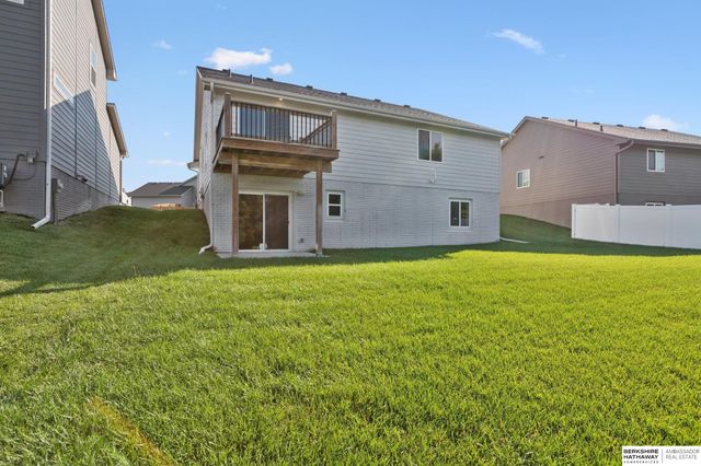 8954 S 21st Street, Bellevue, NE 68147
