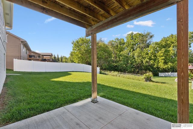 8954 S 21st Street, Bellevue, NE 68147