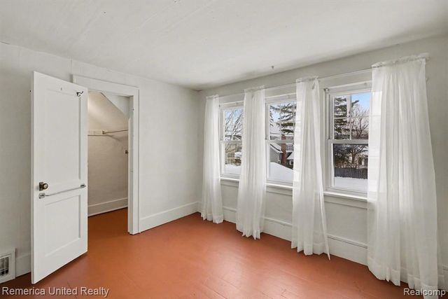 224 S 2nd Street, Brighton, MI 48116