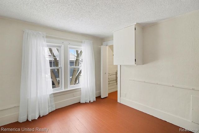 224 S 2nd Street, Brighton, MI 48116