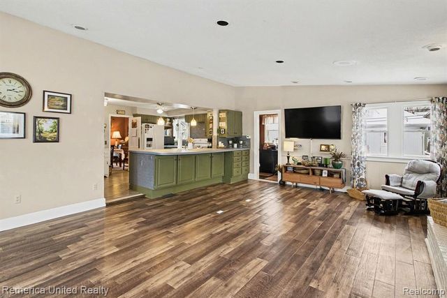 224 S 2nd Street, Brighton, MI 48116