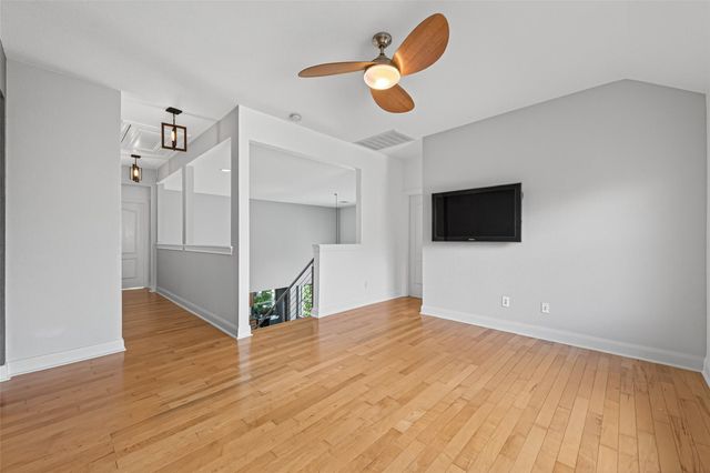 114 Buck Trail Place, Spring, TX 77389