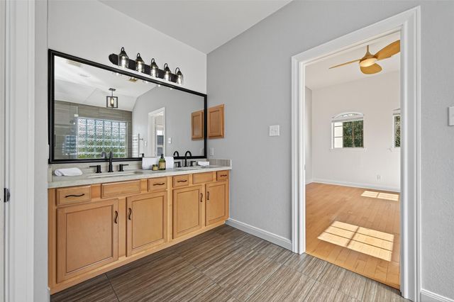 114 Buck Trail Place, Spring, TX 77389