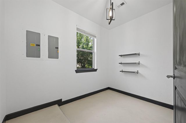 114 Buck Trail Place, Spring, TX 77389