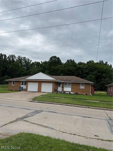 605 W 36th Street, Lorain, OH 44052