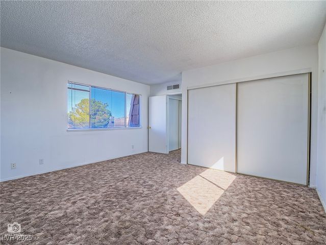 3251 Southridge Avenue, Las Vegas, NV 89121