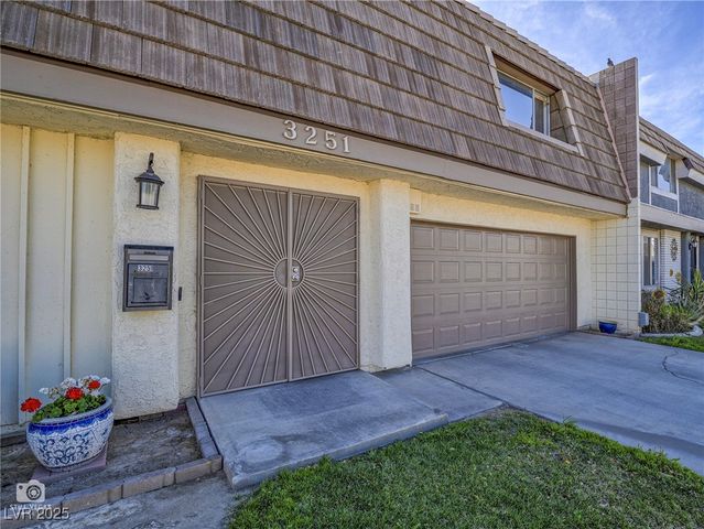 3251 Southridge Avenue, Las Vegas, NV 89121