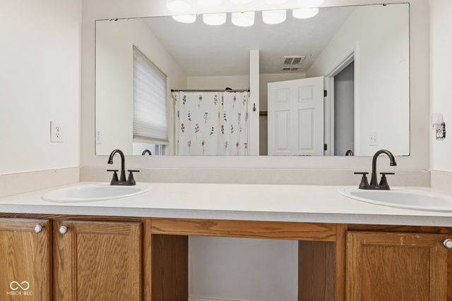 12174 Split Granite Drive, Fishers, IN 46037