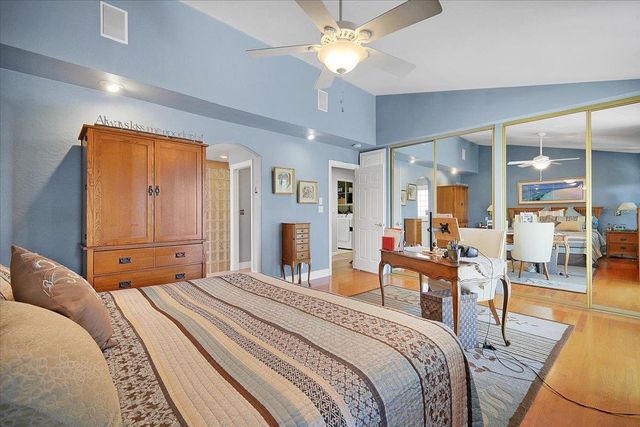 12600 Jayhawk Ct, Penn Valley, CA 95946