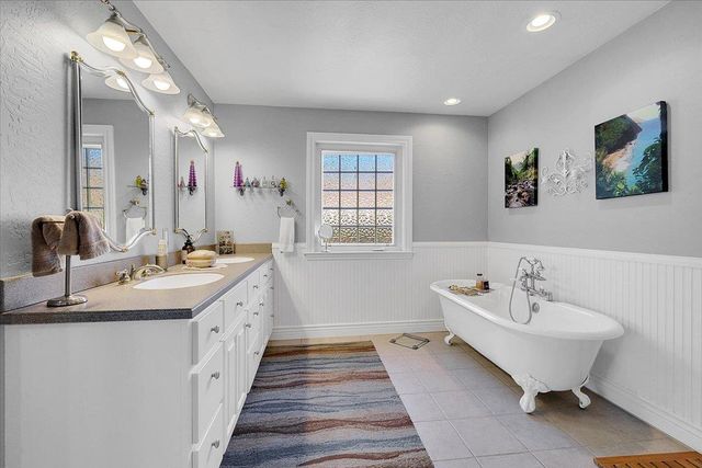 12600 Jayhawk Ct, Penn Valley, CA 95946