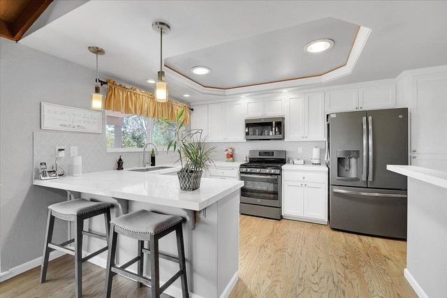 12600 Jayhawk Ct, Penn Valley, CA 95946