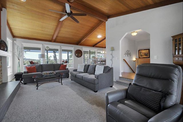12600 Jayhawk Ct, Penn Valley, CA 95946