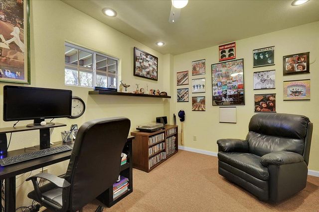12600 Jayhawk Ct, Penn Valley, CA 95946