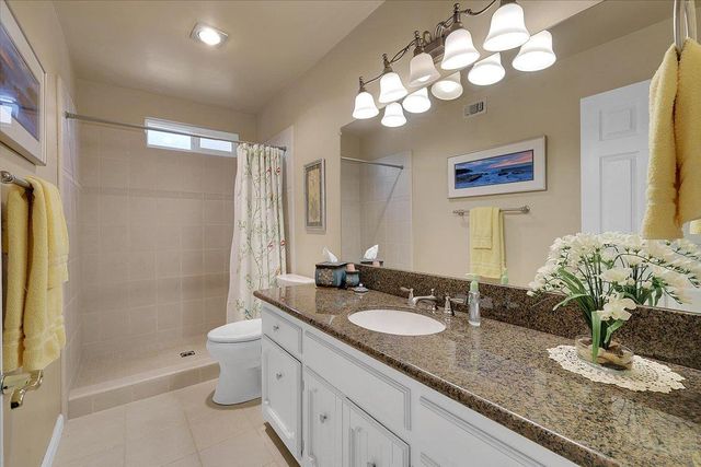 12600 Jayhawk Ct, Penn Valley, CA 95946