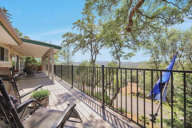 12600 Jayhawk Ct, Penn Valley, CA 95946