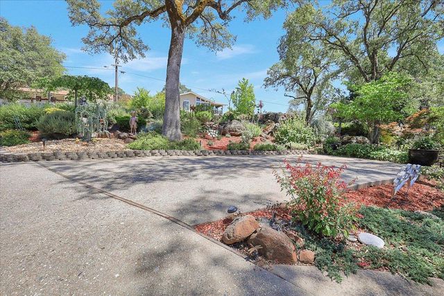 12600 Jayhawk Ct, Penn Valley, CA 95946