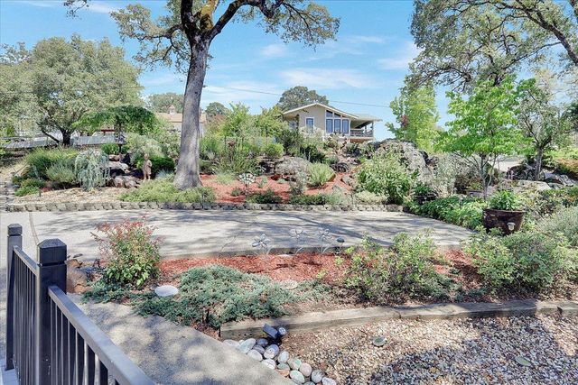 12600 Jayhawk Ct, Penn Valley, CA 95946