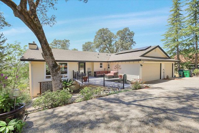 12600 Jayhawk Ct, Penn Valley, CA 95946