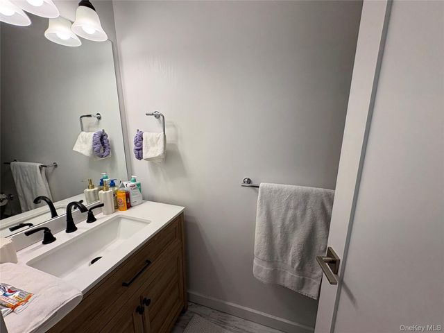 46 Maxwell Avenue, Oyster Bay, NY 11771