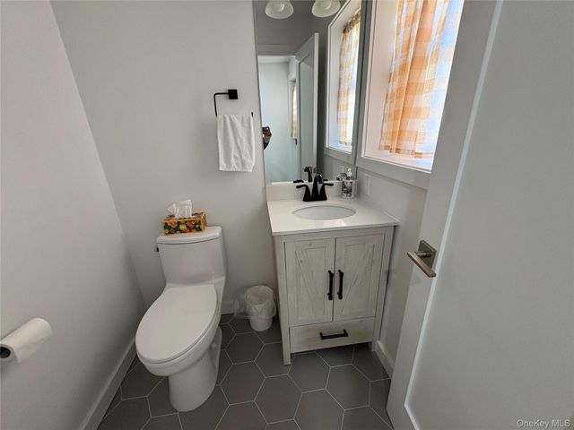 46 Maxwell Avenue, Oyster Bay, NY 11771