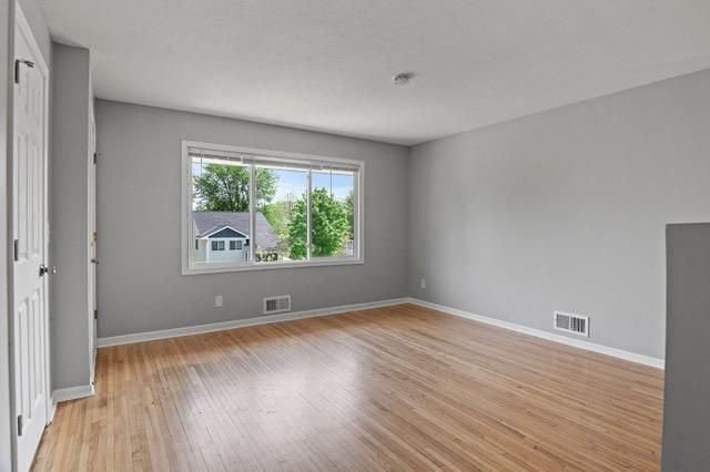 2105 Russell Avenue N, Minneapolis, MN 55411
